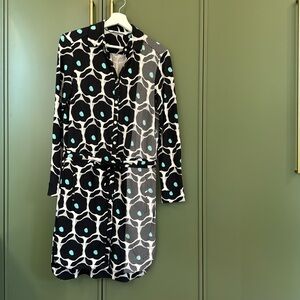Diane Von Furstenberg floral shirt dress, Sz 10US ( P2P 19” )